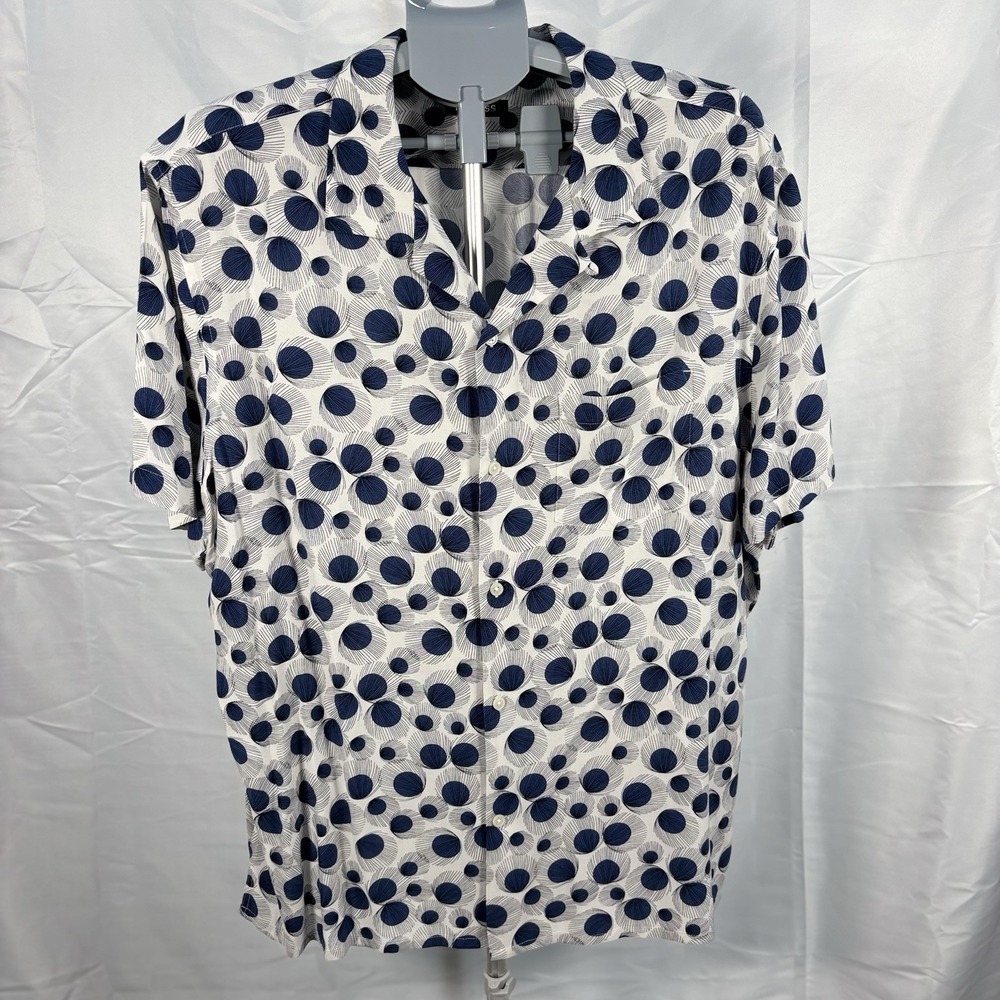 Express Mens Short Sleeve Button Shirt XL Blue White Feather Rayon Hawaiian